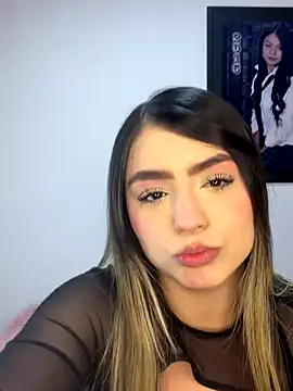 Amelia Honney  online show from 10.13.25