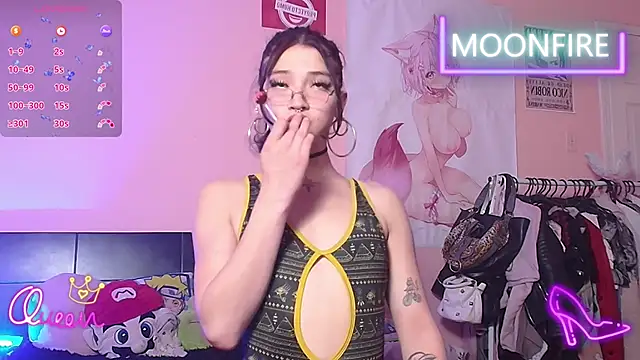 Snapshot of moonfiredancer chatting on 12.21.25 moonfiredancer online show from 12.21.25