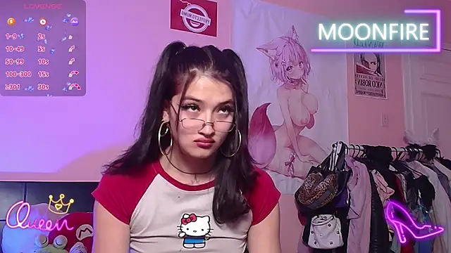 Snapshot of moonfiredancer chatting on 12.23.25 moonfiredancer online show from 12.23.25