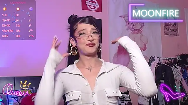 Snapshot of moonfiredancer chatting on 01.08.26 moonfiredancer online show from 01.08.26