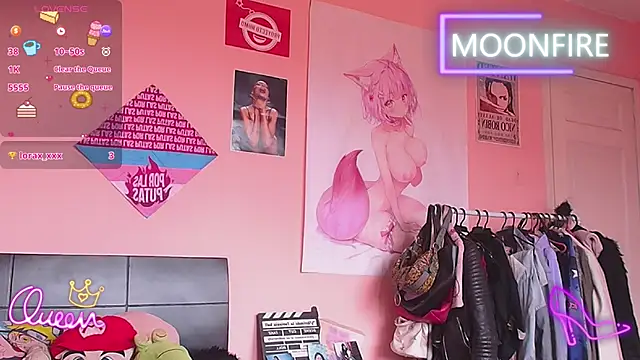 Snapshot of moonfiredancer chatting on 01.13.26 moonfiredancer online show from 01.13.26