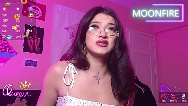 Snapshot of moonfiredancer chatting on 03.30.26 moonfiredancer online show from 03.30.26