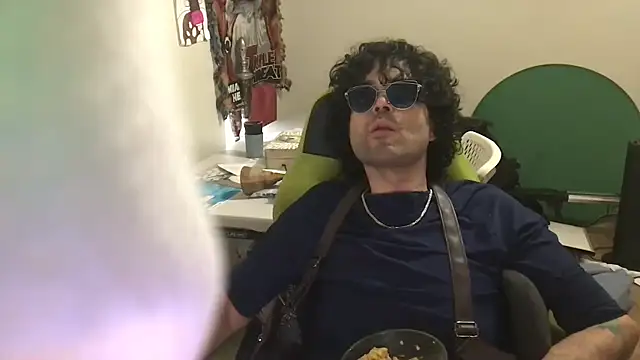 Snapshot of GForceSavage chatting on 03.08.26 GForceSavage online show from 03.08.26