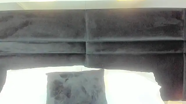 Snapshot of MiaStor chatting on 03.13.25 MiaStor online show from 03.13.25