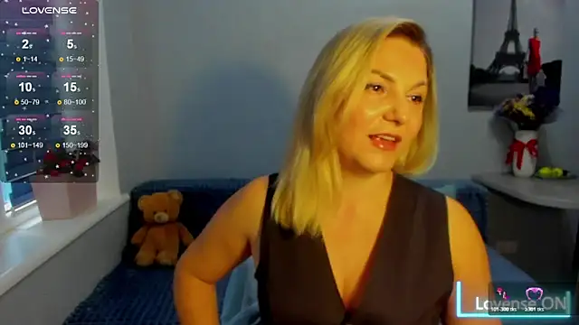 Snapshot of sweet___margaret chatting on 04.24.26 sweet margaret online show from 04.24.26