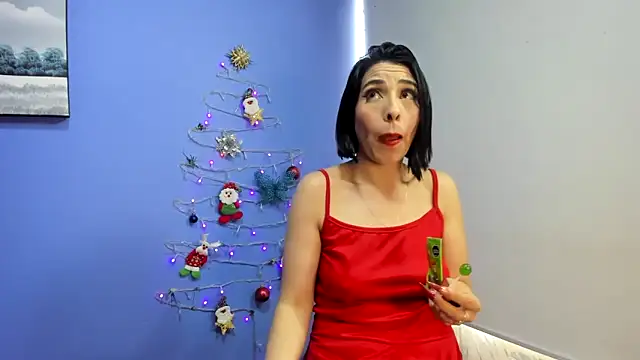 Snapshot of AdelleLennox_cg chatting on 12.13.24 AdelleLennox cg online show from 12.13.24