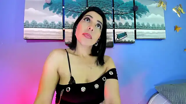 Snapshot of AdelleLennox_cg chatting on 02.22.25 AdelleLennox cg online show from 02.22.25