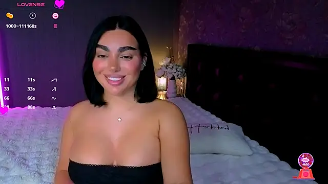 Snapshot of babyleilaa chatting on 11.14.25 babyleilaa online show from 11.14.25