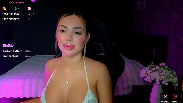 Snapshot of babyleilaa chatting on 03.18.26 babyleilaa online show from 03.18.26