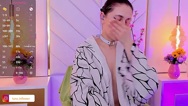 Flor delunaa online show from 03.20.25