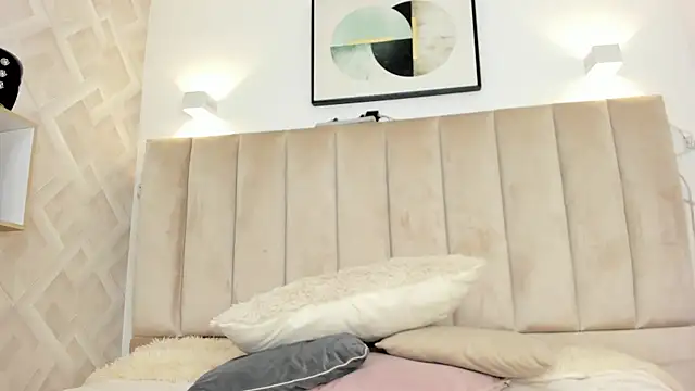 Anniie Queen online show from 03.05.26