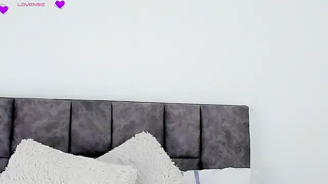 VeronicaTonu online show from 03.17.25