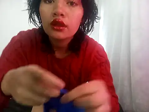 Snapshot of lyzamy_liz chatting on 02.18.25 lyzamy liz online show from 02.18.25