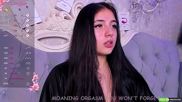 Snapshot of JennyFerguson chatting on 03.12.25 JennyFerguson online show from 03.12.25