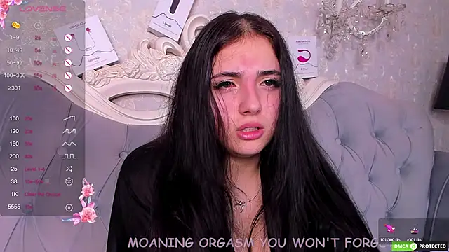 Snapshot of JennyFerguson chatting on 03.12.25 JennyFerguson online show from 03.12.25