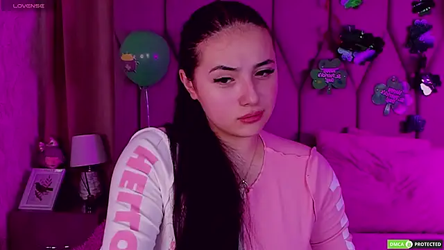 Snapshot of JennyFerguson chatting on 03.17.25 JennyFerguson online show from 03.17.25