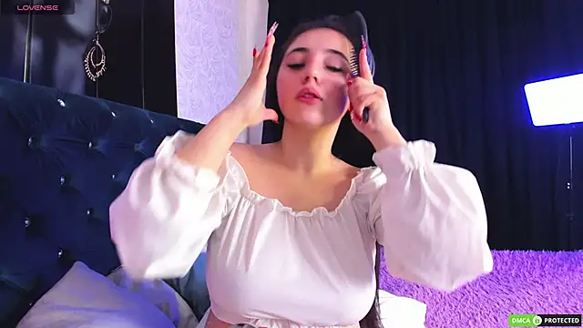 Snapshot of JennyFerguson chatting on 03.22.25 JennyFerguson online show from 03.22.25