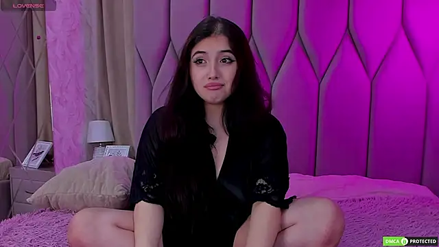 Snapshot of JennyFerguson chatting on 09.10.25 JennyFerguson online show from 09.10.25