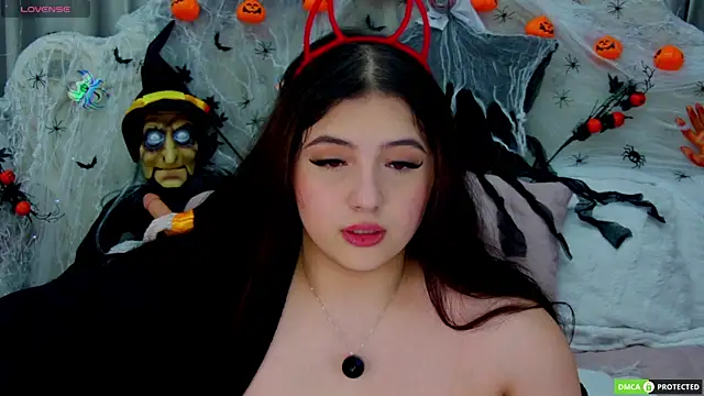 Snapshot of JennyFerguson chatting on 10.15.25 JennyFerguson online show from 10.15.25