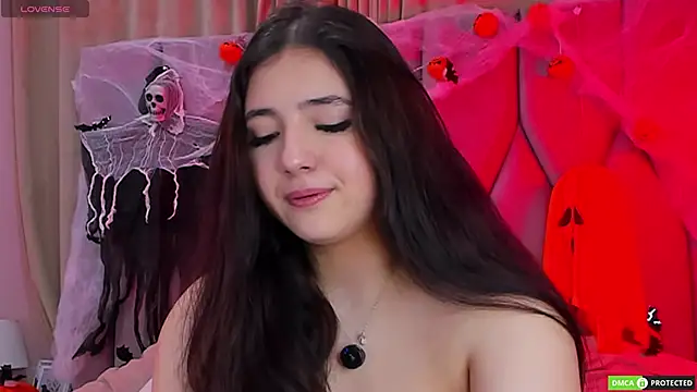 Snapshot of JennyFerguson chatting on 10.22.25 JennyFerguson online show from 10.22.25