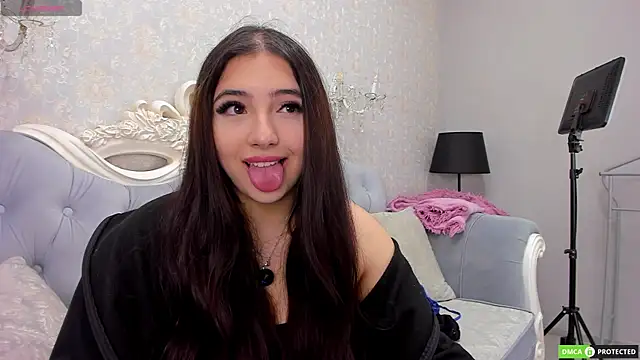 Snapshot of JennyFerguson chatting on 11.03.25 JennyFerguson online show from 11.03.25