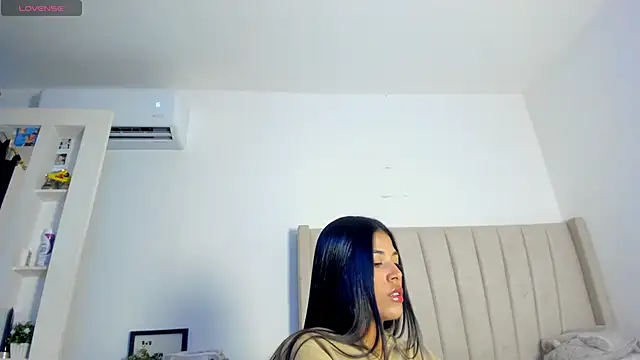 Mady-Edwards online show from 11.27.25