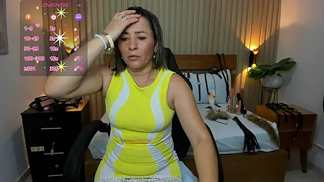 Snapshot of luciana_ballesteros_ chatting on 02.19.25 luciana ballesteros online show from 02.19.25