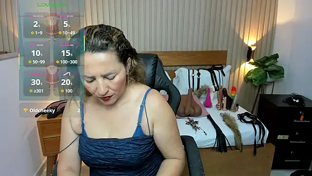 luciana ballesteros  online show from 01.06.26