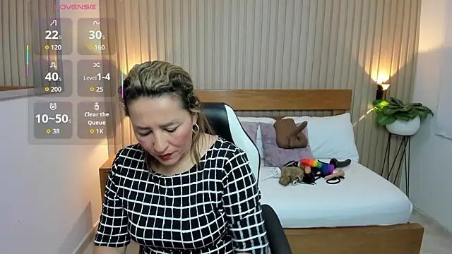 luciana ballesteros  online show from 06.06.26