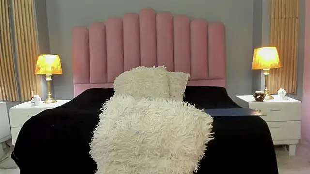 RamonaSimons online show from 03.10.25