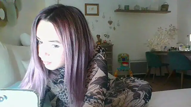 Snapshot of lyajoliee chatting on 01.05.25 lyajoliee online show from 01.05.25