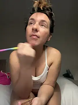 Snapshot of lyajoliee chatting on 01.13.26 lyajoliee online show from 01.13.26