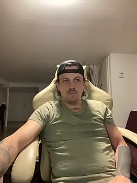 Snapshot of Tremblay_Simard chatting on 02.24.26 Tremblay Simard online show from 02.24.26