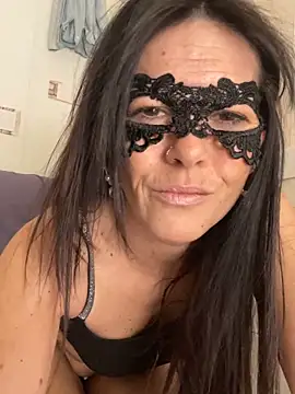 EmySkinny85 online show from 02.05.26