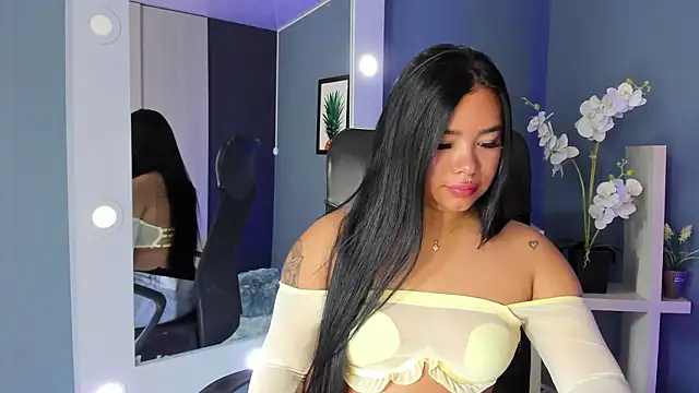 MarianaGarciaa   online show from 02.28.26