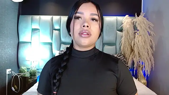 Snapshot of MarianaGarciaa__ chatting on 07.28.26 MarianaGarciaa online show from 07.28.26