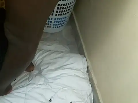 Snapshot of centzSexy chatting on 12.18.25 centzSexy online show from 12.18.25