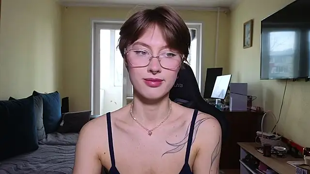 MalvinaBlum online show from 04.23.26