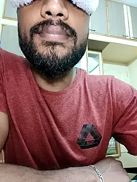 Snapshot of Daddys-small-lollipop chatting on 12.24.24 Daddys-small-lollipop online show from 12.24.24