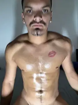 Snapshot of HotBeastBoy chatting on 12.06.24 HotBeastBoy online show from 12.06.24