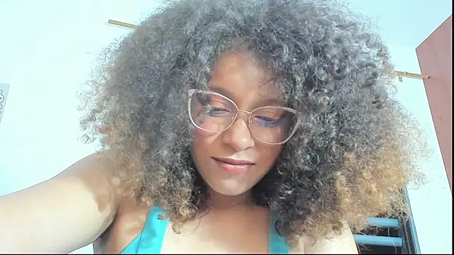 Ada gales  online show from 12.04.25