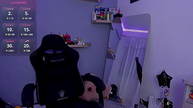 Snapshot of SebasFallon chatting on 03.10.25 SebasFallon online show from 03.10.25