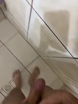 Snapshot of mocinhohrc chatting on 10.11.25 mocinhohrc online show from 10.11.25