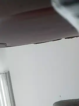 Snapshot of Wife_sexxx chatting on 12.29.24 Wife sexxx online show from 12.29.24