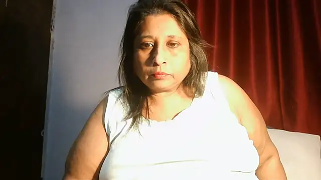 Snapshot of raniofsex02 chatting on 06.10.26 raniofsex02 online show from 06.10.26