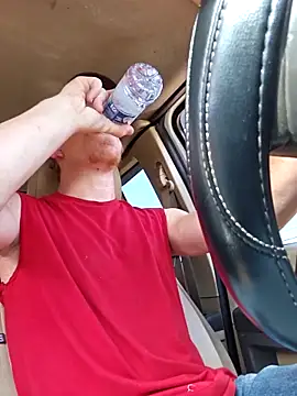 Snapshot of REDHAMMER_ chatting on 09.10.25 REDHAMMER online show from 09.10.25