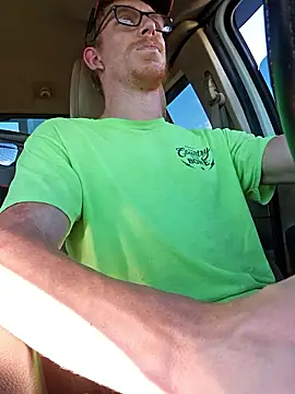 Snapshot of REDHAMMER_ chatting on 10.02.25 REDHAMMER online show from 10.02.25