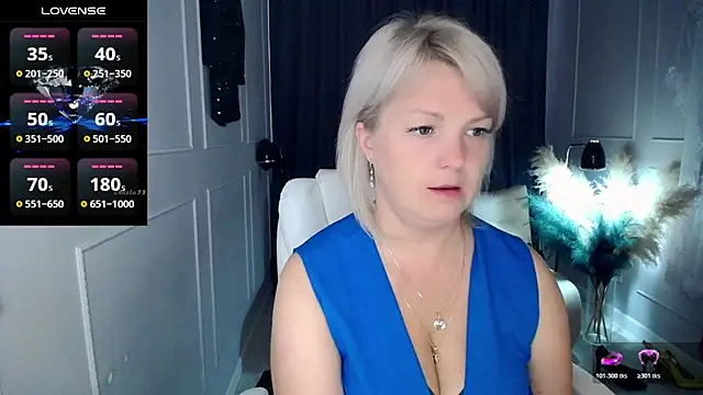 Snapshot of Juarnea chatting on 05.18.26 Juarnea online show from 05.18.26