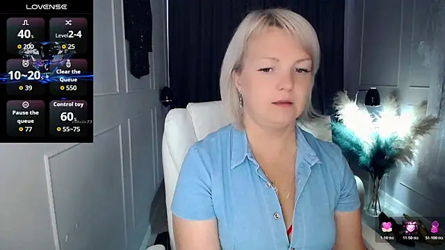 Snapshot of Juarnea chatting on 05.26.26 Juarnea online show from 05.26.26