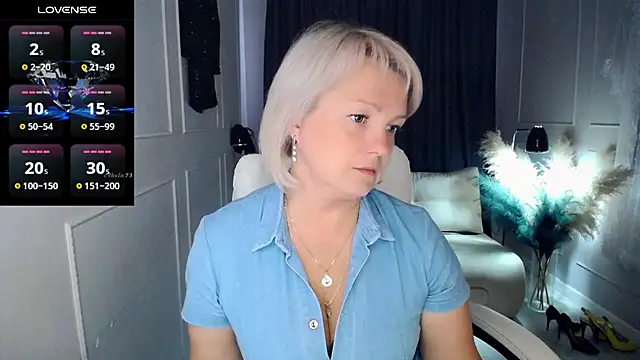 Snapshot of Juarnea chatting on 05.29.26 Juarnea online show from 05.29.26